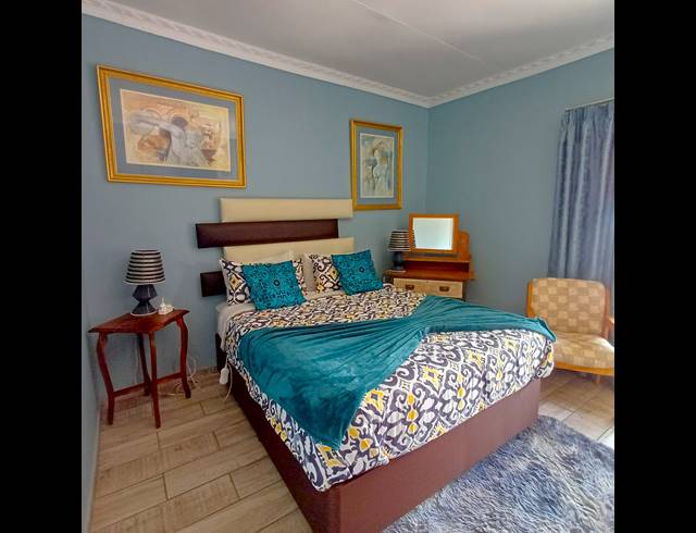 3 BEDROOM GUEST HOUSE FOR SALE IN PENDALE
